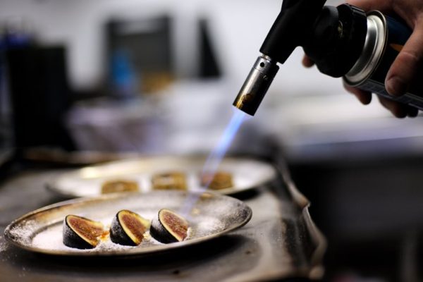 Usos para o maçarico culinário