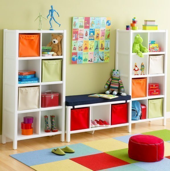 Espaço de armazenamento de quarto de brinquedos